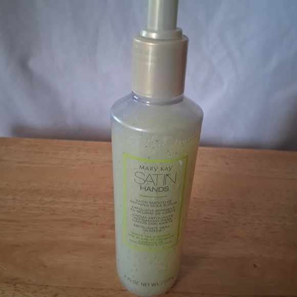 Mary Kay Satin Hands Smoothie Scrub - Green Tea And Citrus - Picture 1 of 5